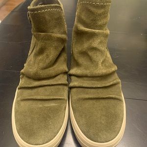 Sperry High tops. Army Green.